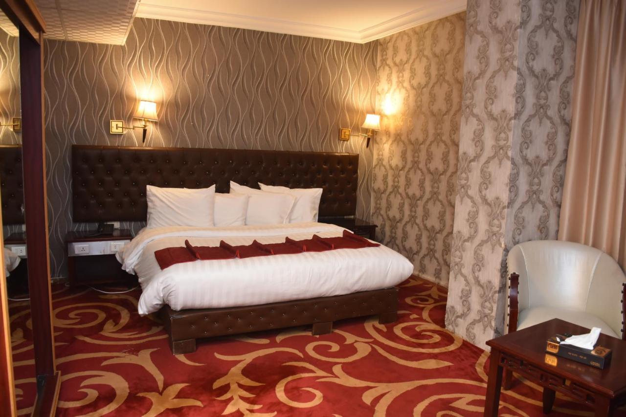 Madison Hotel Amman Extérieur photo