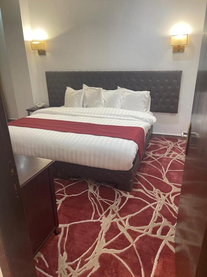 Madison Hotel Amman Extérieur photo