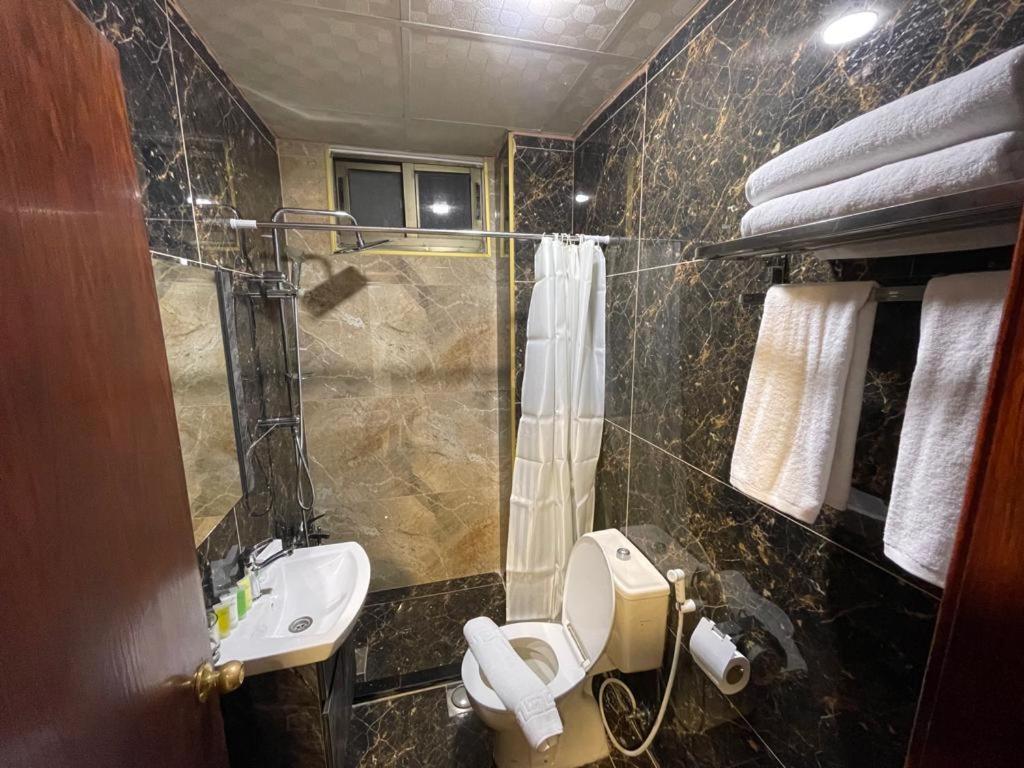 Madison Hotel Amman Extérieur photo